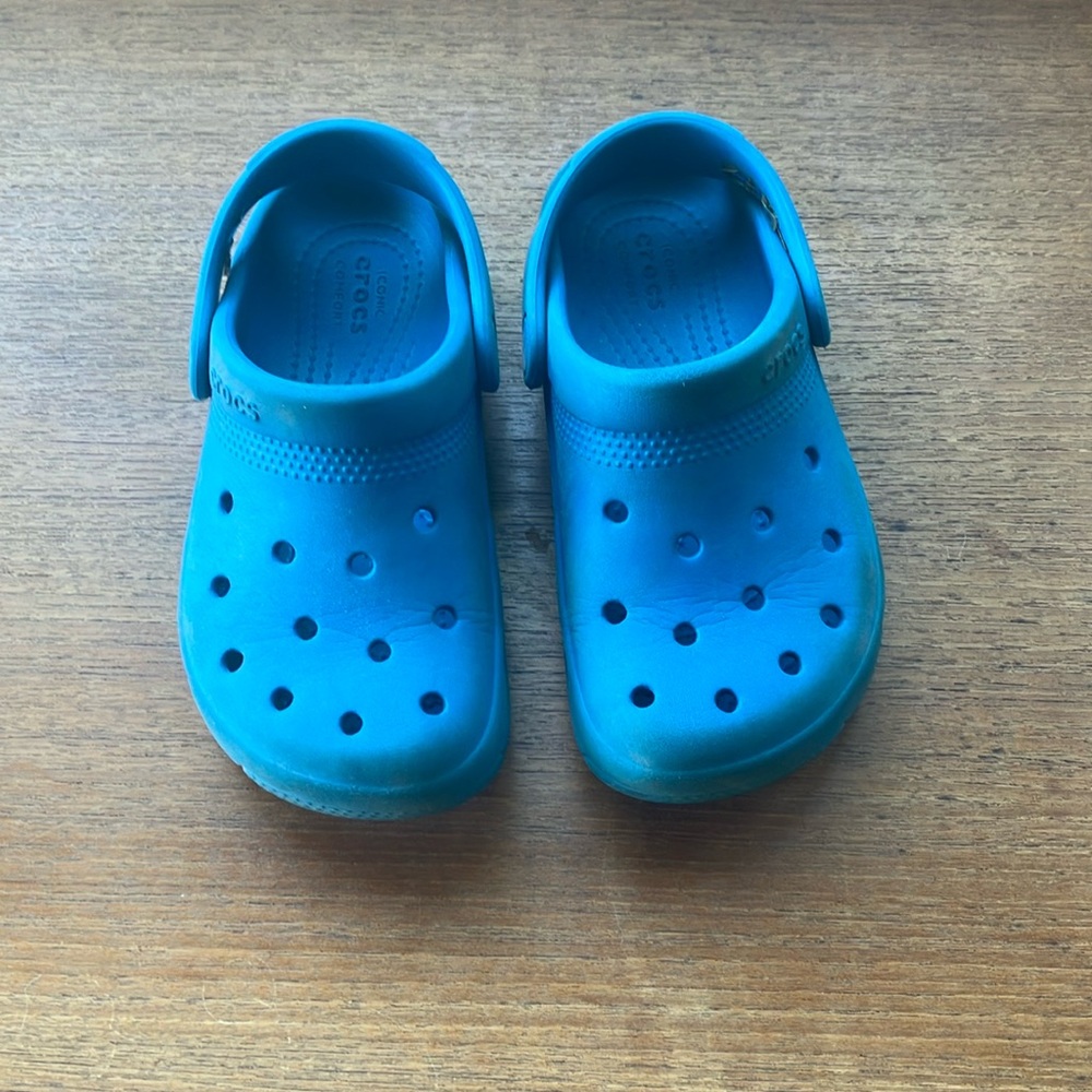 Great condition kids blue crocs